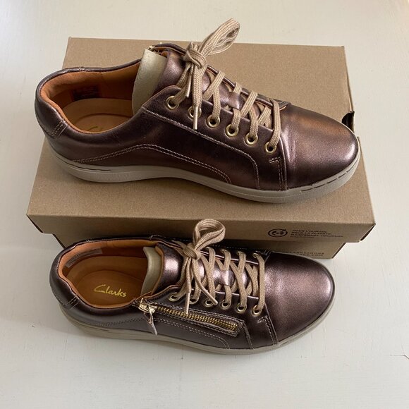 NIB NEW Clark's Women's Nalle Lace Up Leather Sneaker Bronze Metallic Sz 7 - Picture 1 of 6